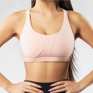 NWT Buffbunny sports bra